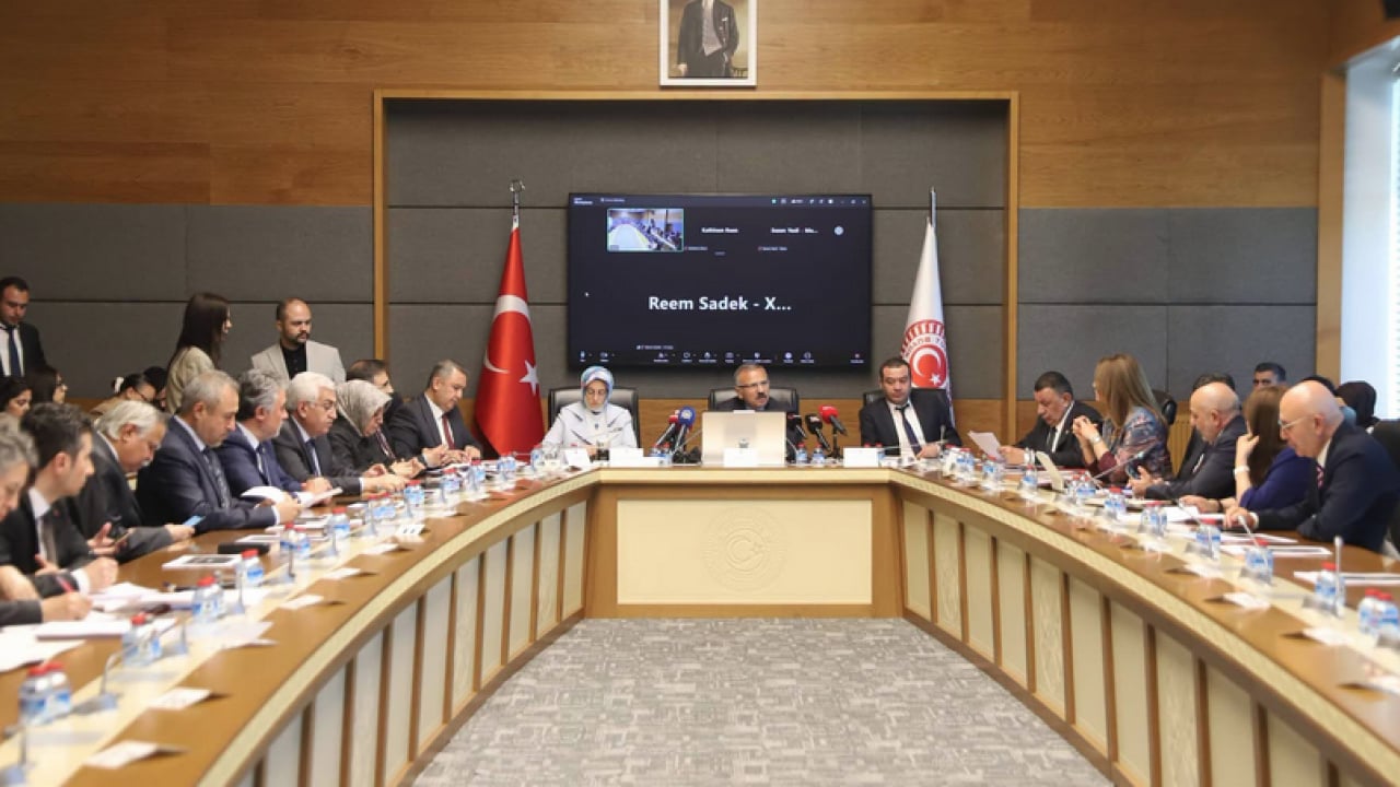 Foto - TBMM’de Dijital Devler Hesap Verdi... Dr. Hasan Arslan: Yeni Dijital Yasaların Temelini Bu Görüşmeler Oluşturacak