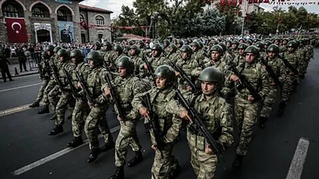 Foto - TBMM'de tarihi oylama! Uzman er ve erbaşlar ile ilgili düzenlemeleri içeren kanun teklifi kabul edildi