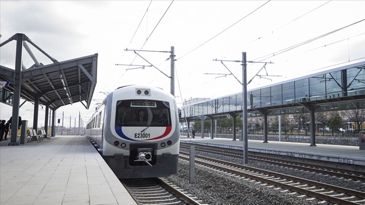 Foto - TCDD duyurdu! Başkentte 1 hafta boyunca banliyö ve tren seferlerinde düzenleme yapılacak