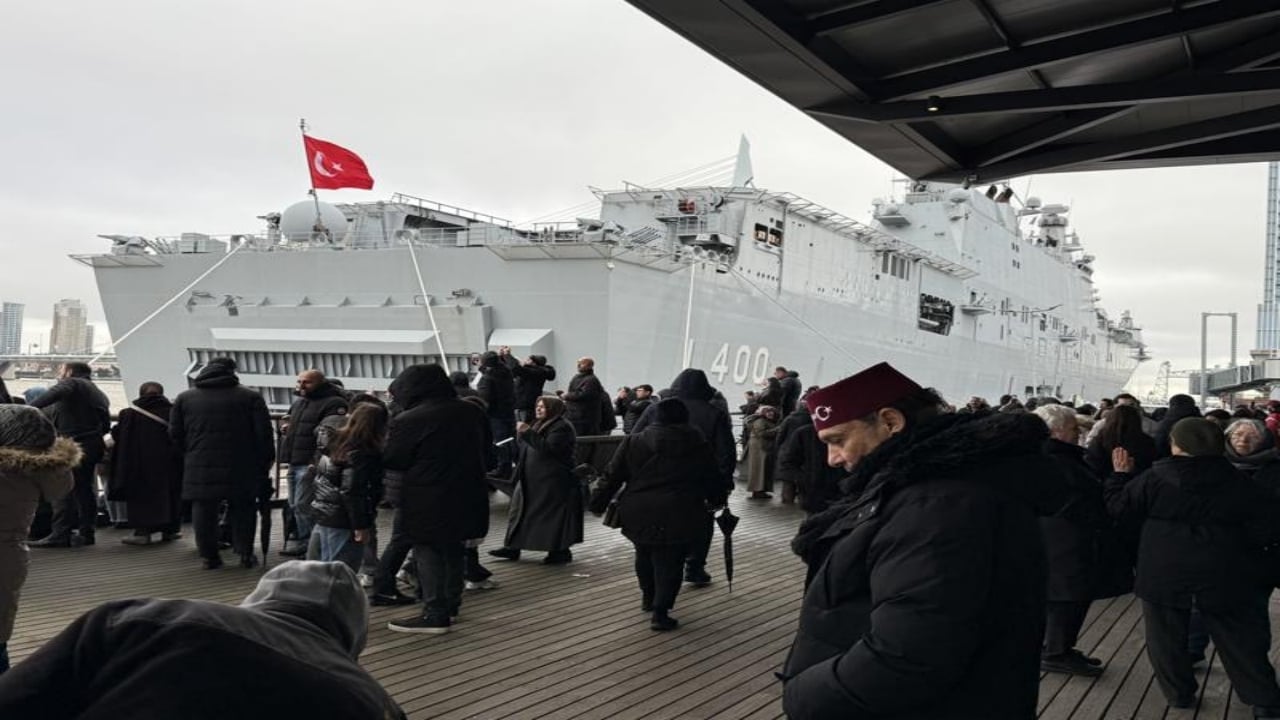 Foto - TCG Anadolu, Avrupa’yı fethetti! "Osmanlı torunları yeniden dirilecek" sesleri yükseliyor