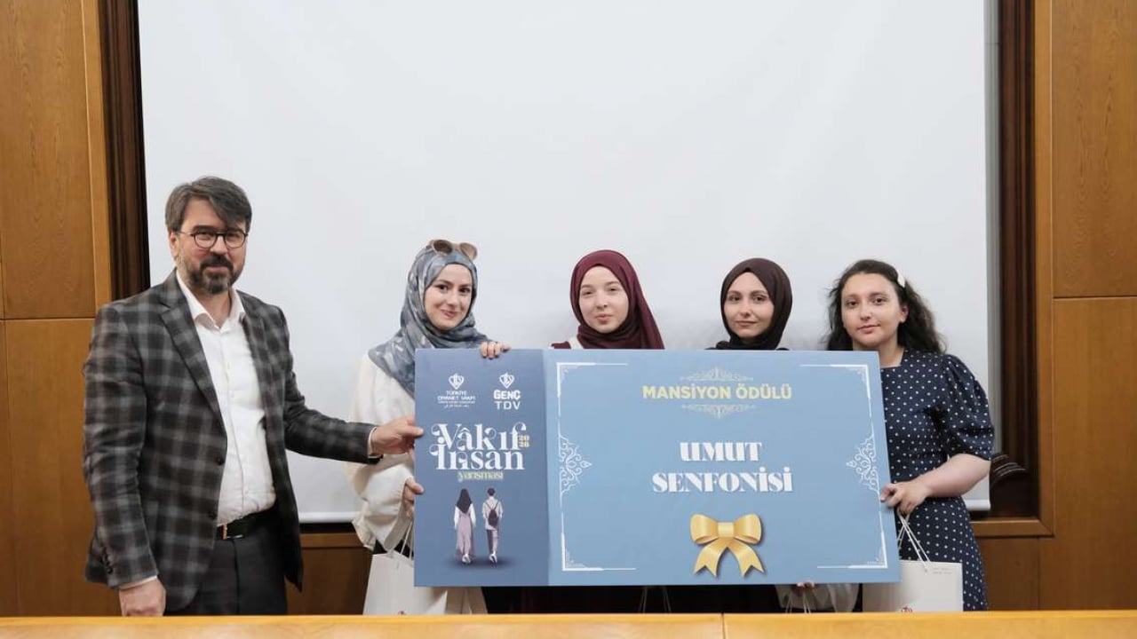 Foto - TDV'nin Vakıf İnsan Yarışmasında Ödüller Sahiplerini Buldu! Birincilik Genç Ümmet Hareketinin