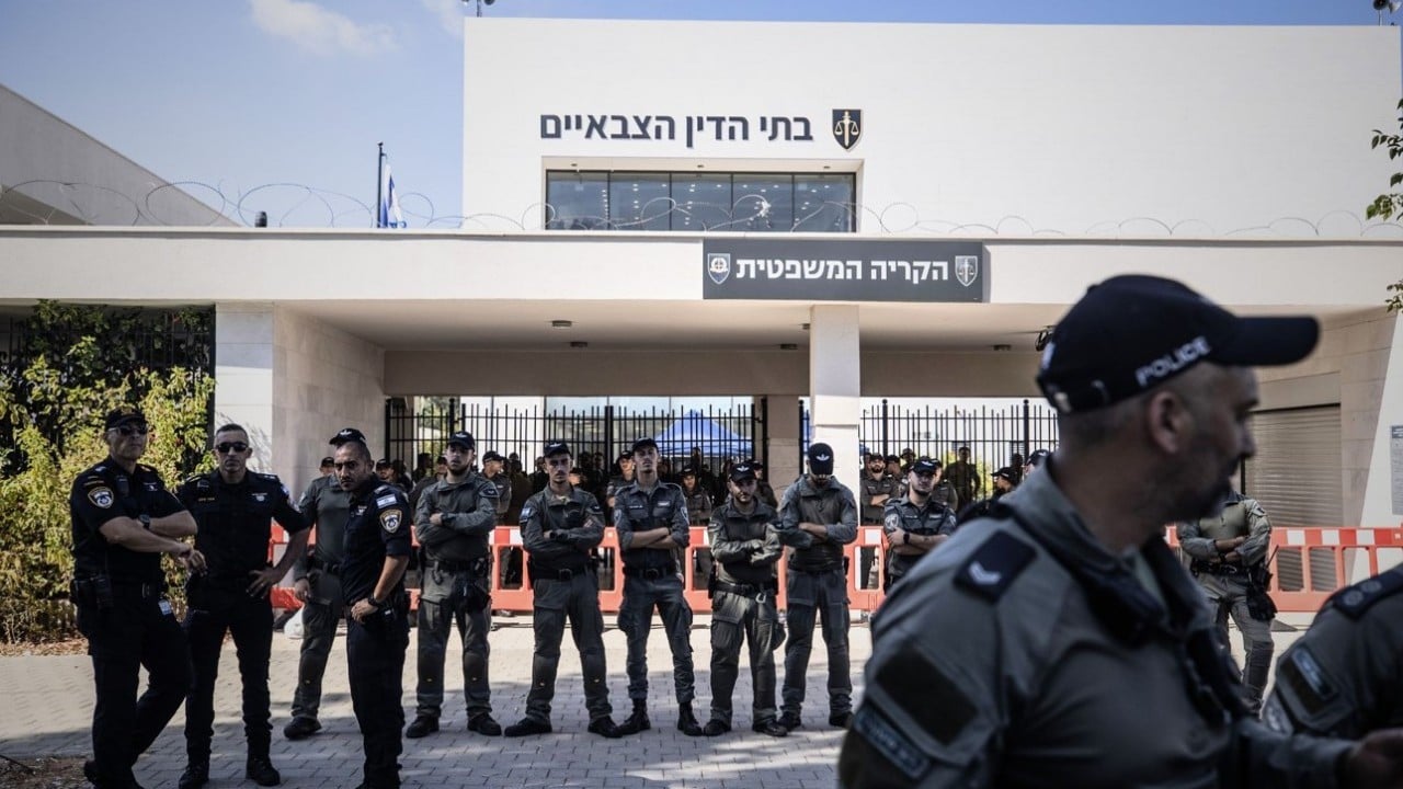 Foto - Tecavüzcü alçağa üniforma! Katil İsrail ordusuna yakışan karar