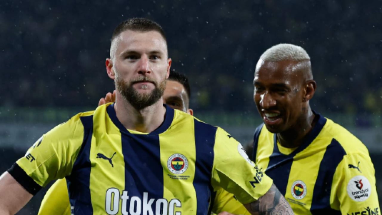 Foto - Tedesco’nun vazgeçilmezi! Fenerbahçe'nin duvarı 'dokunulmaz' ilan edildi