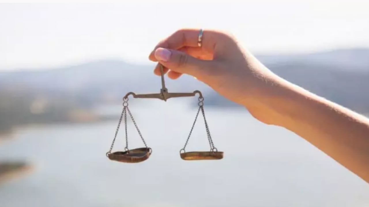 Foto - Tek ayak testi viral oldu: Beden yaşınızı öğrenin!