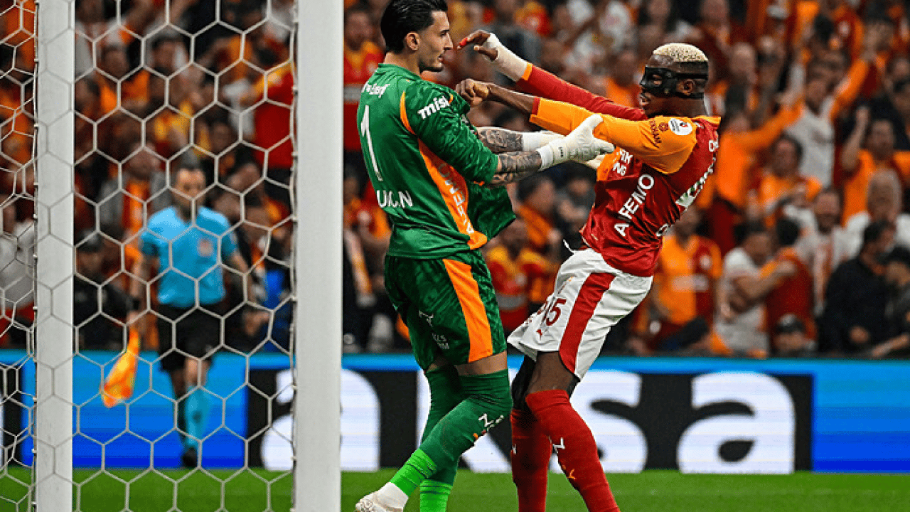 Foto - Tek başına takımı sırtladı! Uğurcan Çakır Muslera'yı unutturdu