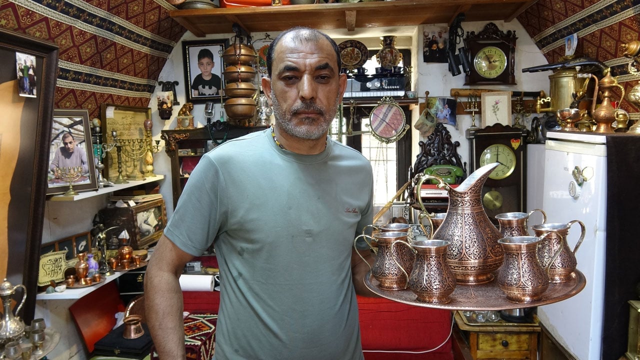 Tek tek çekiçle şekil veriliyor! Bir su takımı 50 bin TL’ye satılıyor