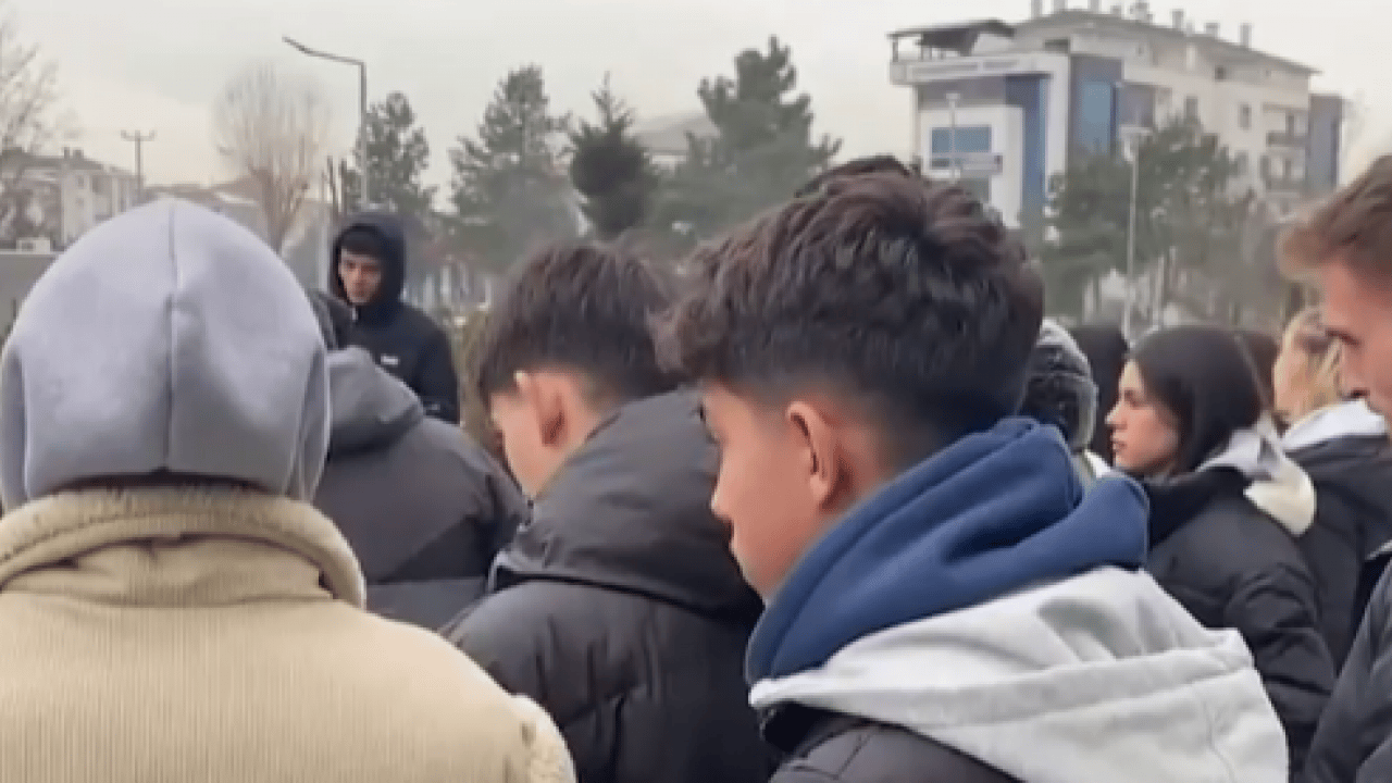 Foto - Tek yumrukla ölümüne neden olmuşlardı: Alperen'i öldüren sanıklara komik ceza!