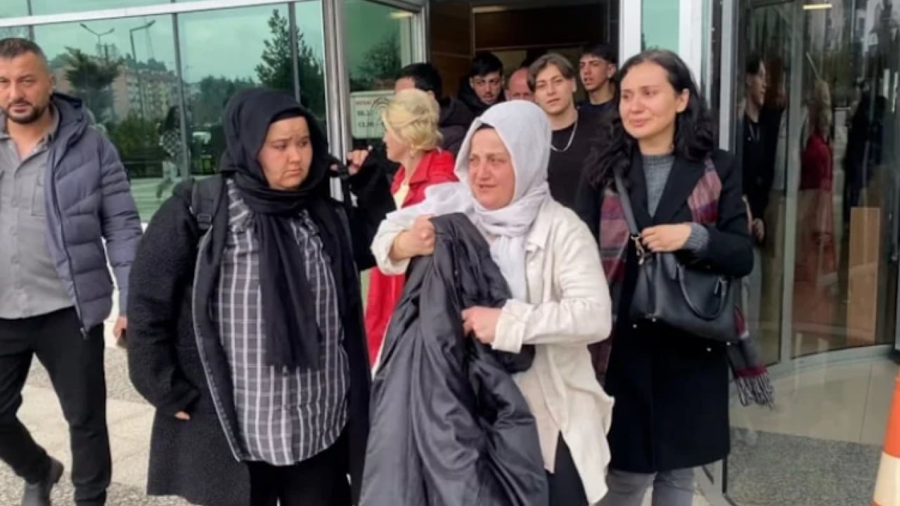 Foto - Tek yumrukla ölümüne neden olmuşlardı: Alperen'i öldüren sanıklara komik ceza!