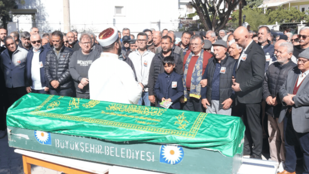 Foto - Teknik direktör Engin Fırat son yolculuğuna uğurlandı