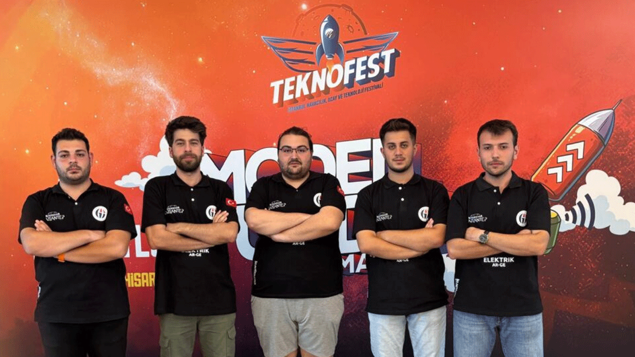 TEKNOFEST 2025'e damga vurmuşlardı! Gaziantep Üniversitesi öğrencileri NASA'yı gözüne kestirdi