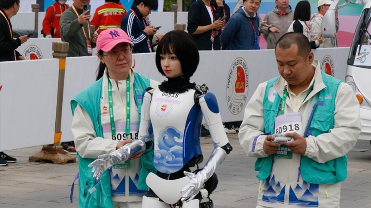 Foto - Teknolojik robotlar sonunda insanın önüne geçti