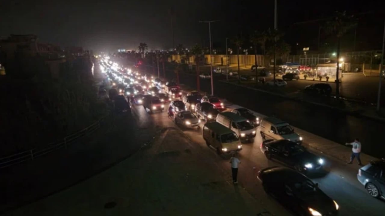 Foto - Tekrar göç etmeye başladılar! Kilometrelerce kuyruk oluşturdular!