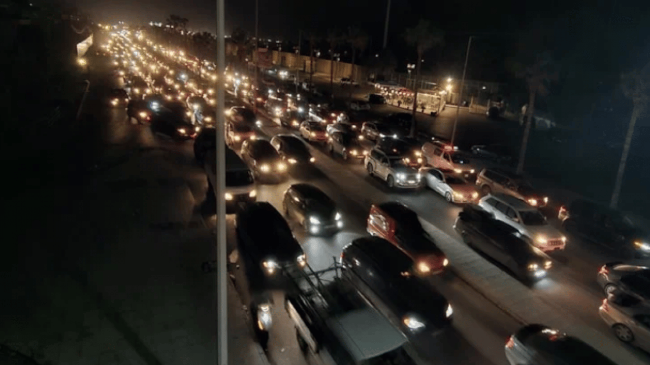 Foto - Tekrar göç etmeye başladılar! Kilometrelerce kuyruk oluşturdular!