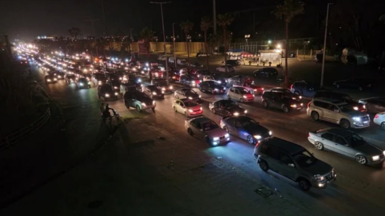 Foto - Tekrar göç etmeye başladılar! Kilometrelerce kuyruk oluşturdular!