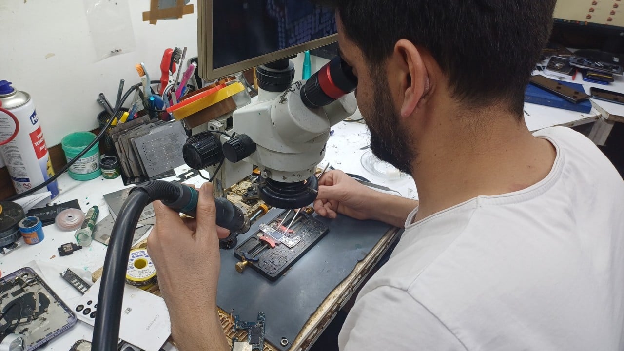 Foto - Telefon kullanıcılarını uyarıyor! Yenilenmiş cihazlar tamamen orijinal mi?