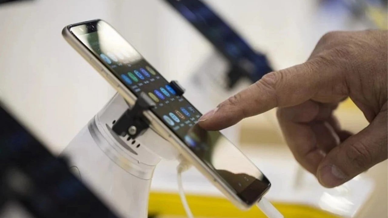 Foto - Telefon ve bilgisayar fiyatları fırladı