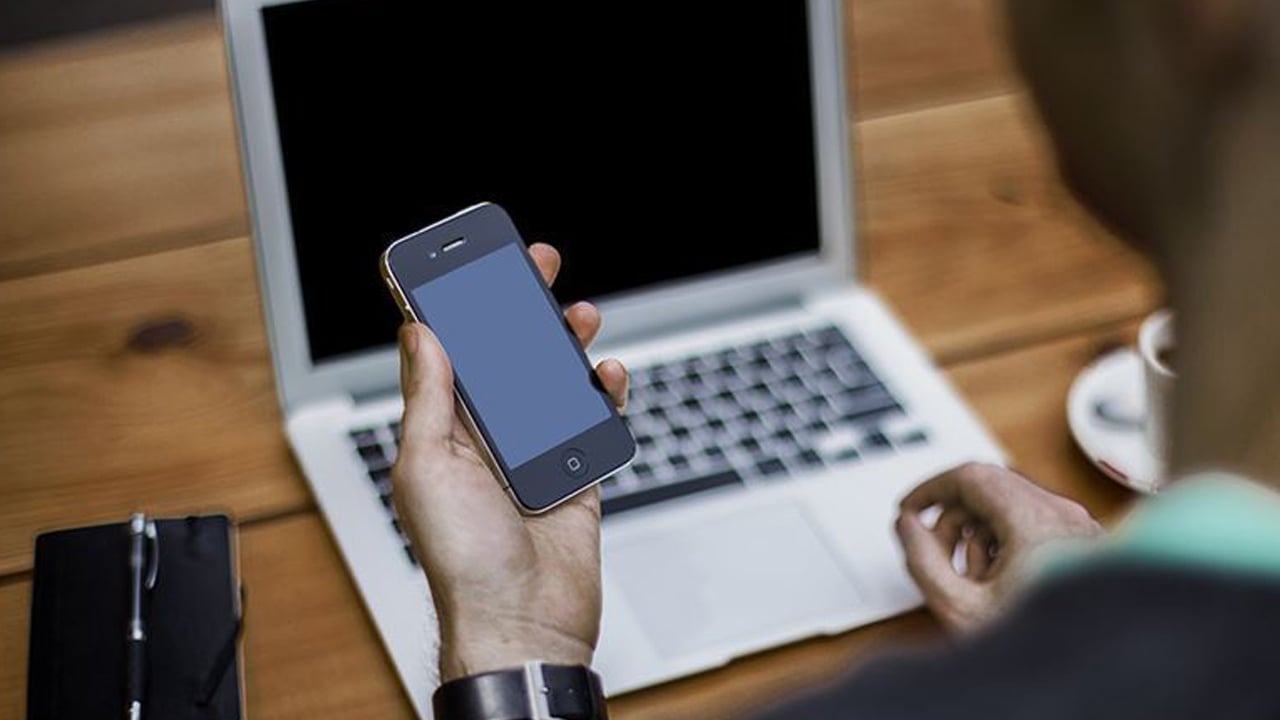 Telefonunuz sizi dinliyor mu? Masum uygulama izinlerinin karanlık yüzü