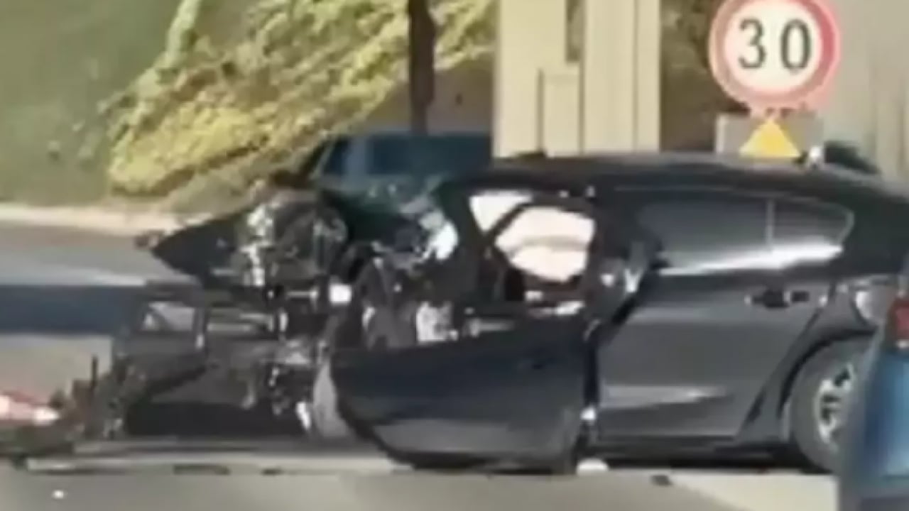 Foto - TEM Otoyolu’nda feci kaza: Beton bariyer anne ile oğlunu hayattan kopardı 