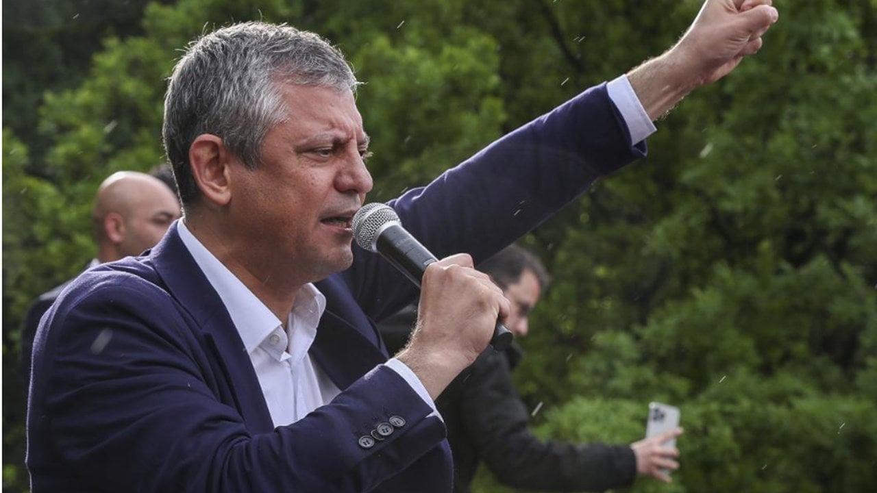 Foto - Tencere yuvarlandı, kapağını buldu! CHP’nin şaibeli 4 ismi, Özgür Özel’in yeni partisine koştu