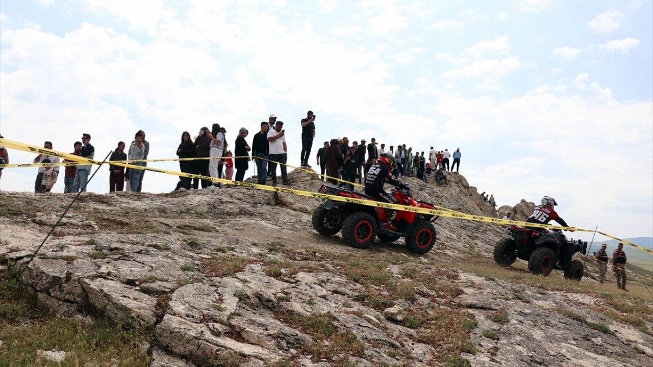 Foto - Tendürek Dağı Ekstrem sporculara ev sahipliği yaptı