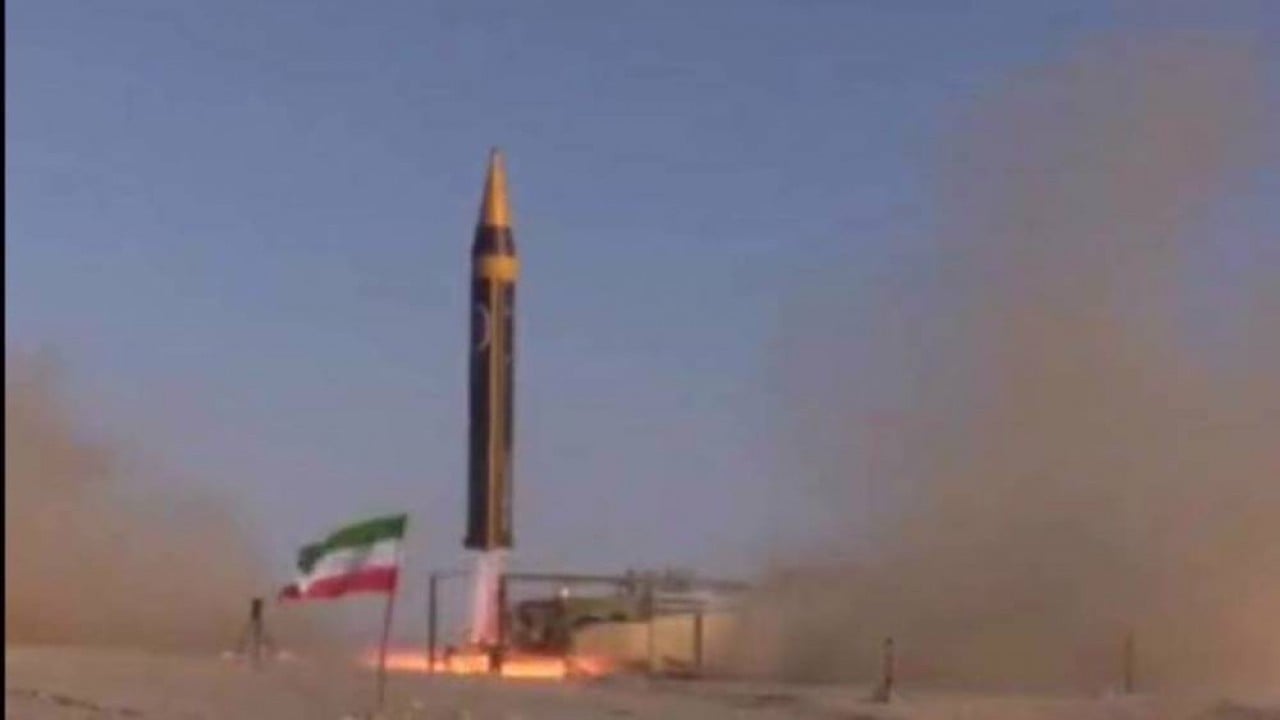 Foto - Tepeleri attı, korkunç silah devreye alınıyor: Kheibar Shekan-4 füzesi sığınaktan çıkarıldı