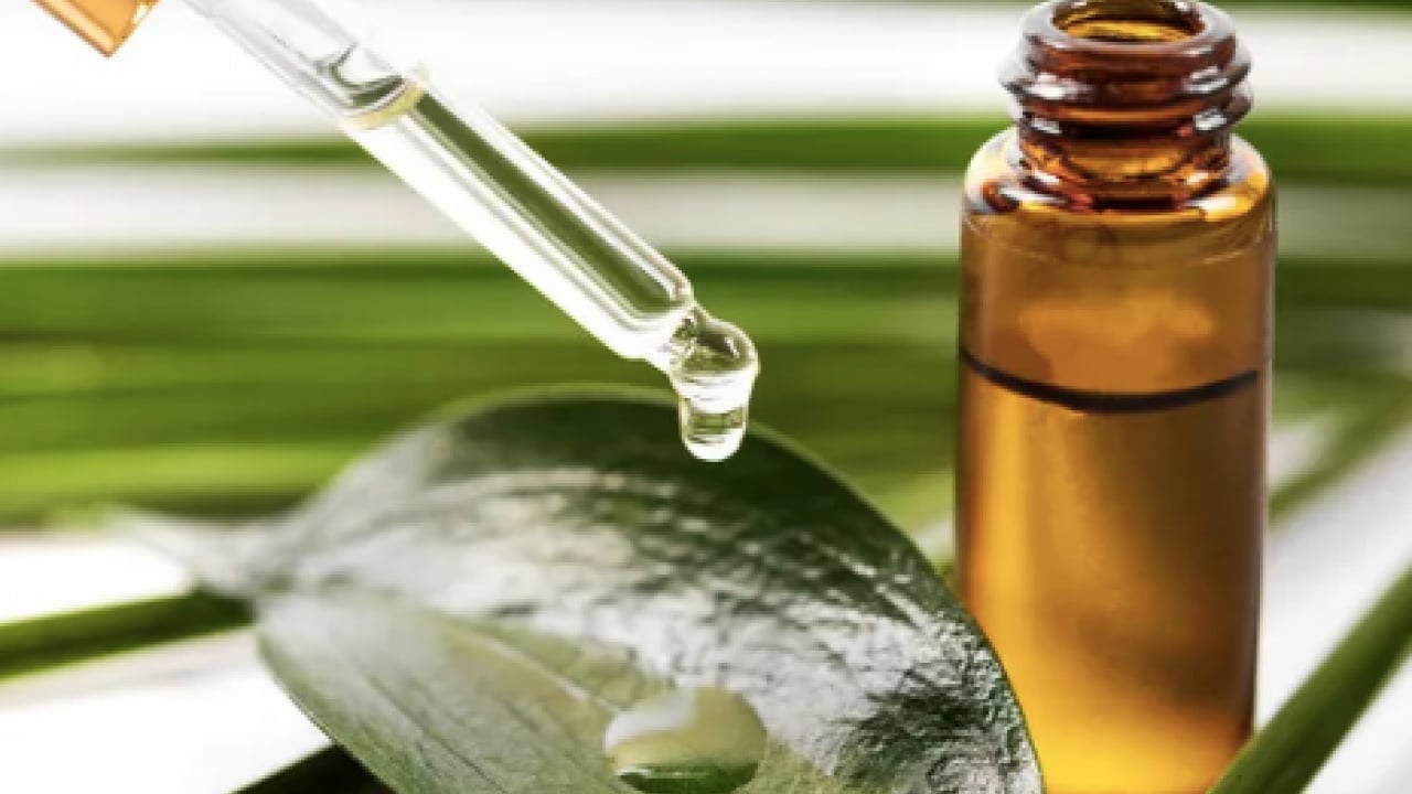 Foto - Ter kokusuna karşı doğal çözüm! 10 damla onu damlatın ve gün boyu...