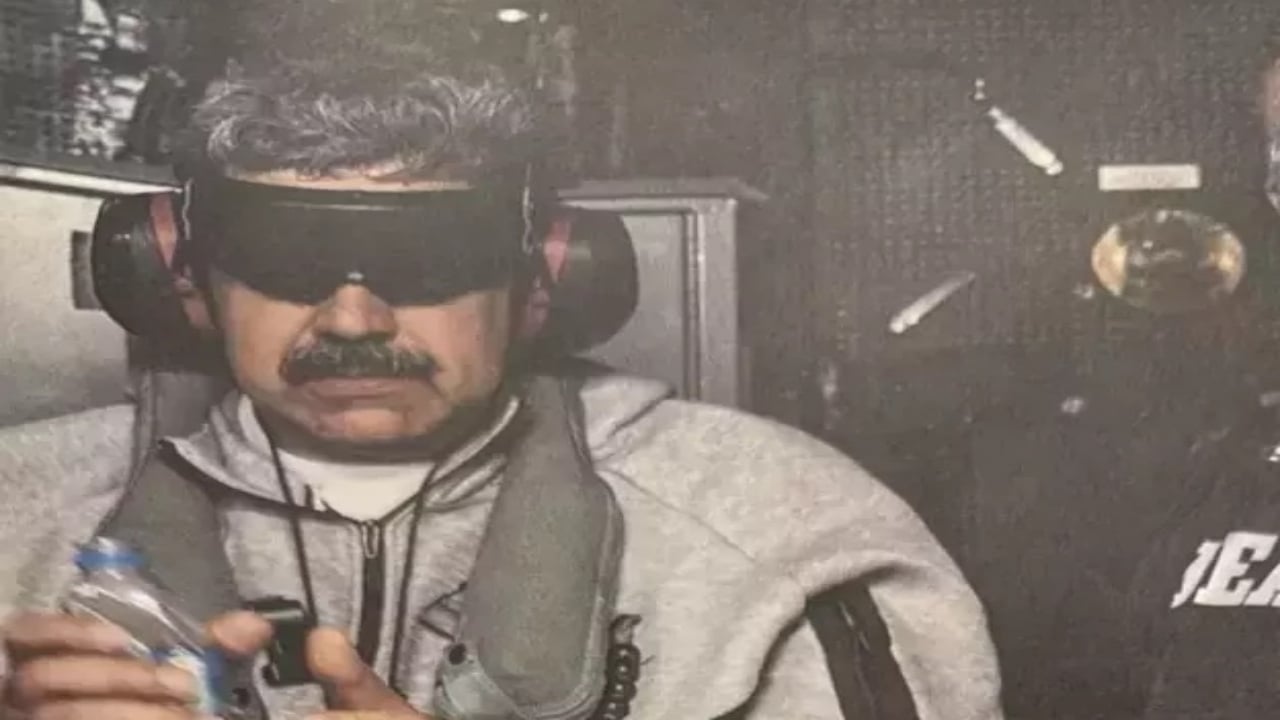 Foto - Terlik, eşofman, bere… ABD’nin kaçırdığı Maduro’nun kıyafetleri neden değişti?