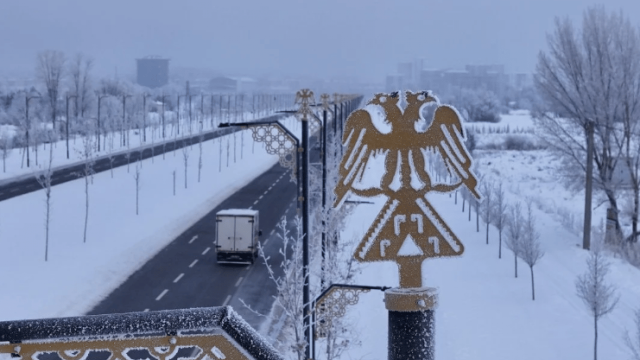 Foto - Termometre eksi 22'yi gösterdi: Bütün şehirde hayat dondu!