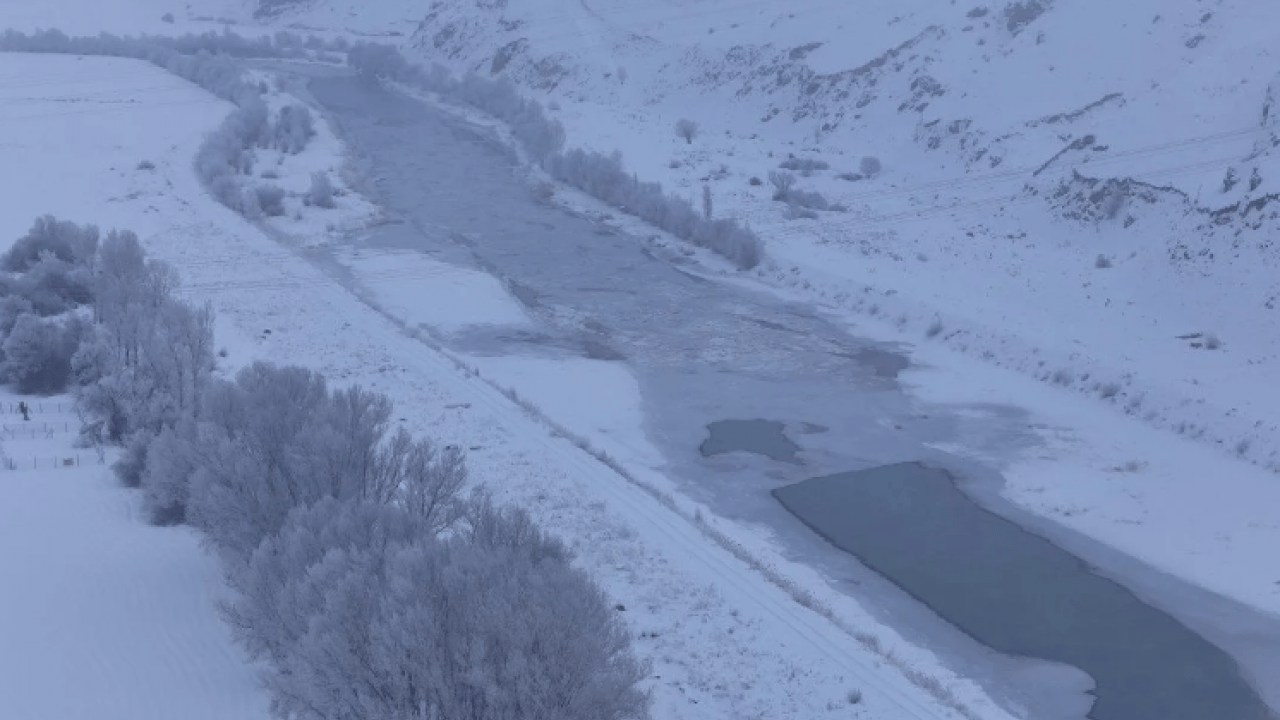 Foto - Termometre eksi 22'yi gösterdi: Bütün şehirde hayat dondu!