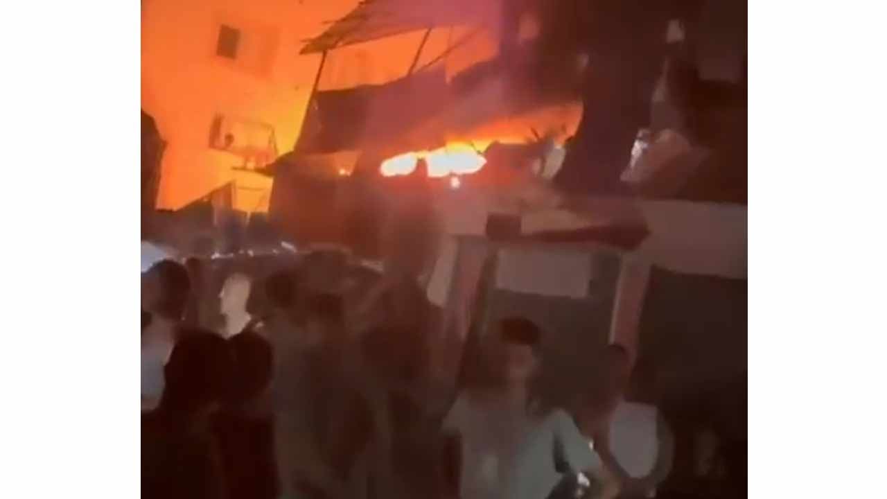 Foto - Teröristlerden hain saldırı! 6 kişilik aileyi yakarak katlettiler!