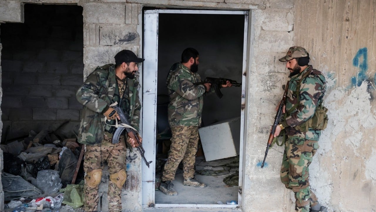 Foto - Teröristlerin kazdığı tünelden neler çıktı neler! Bu da Terör örgütü YPG metrosu