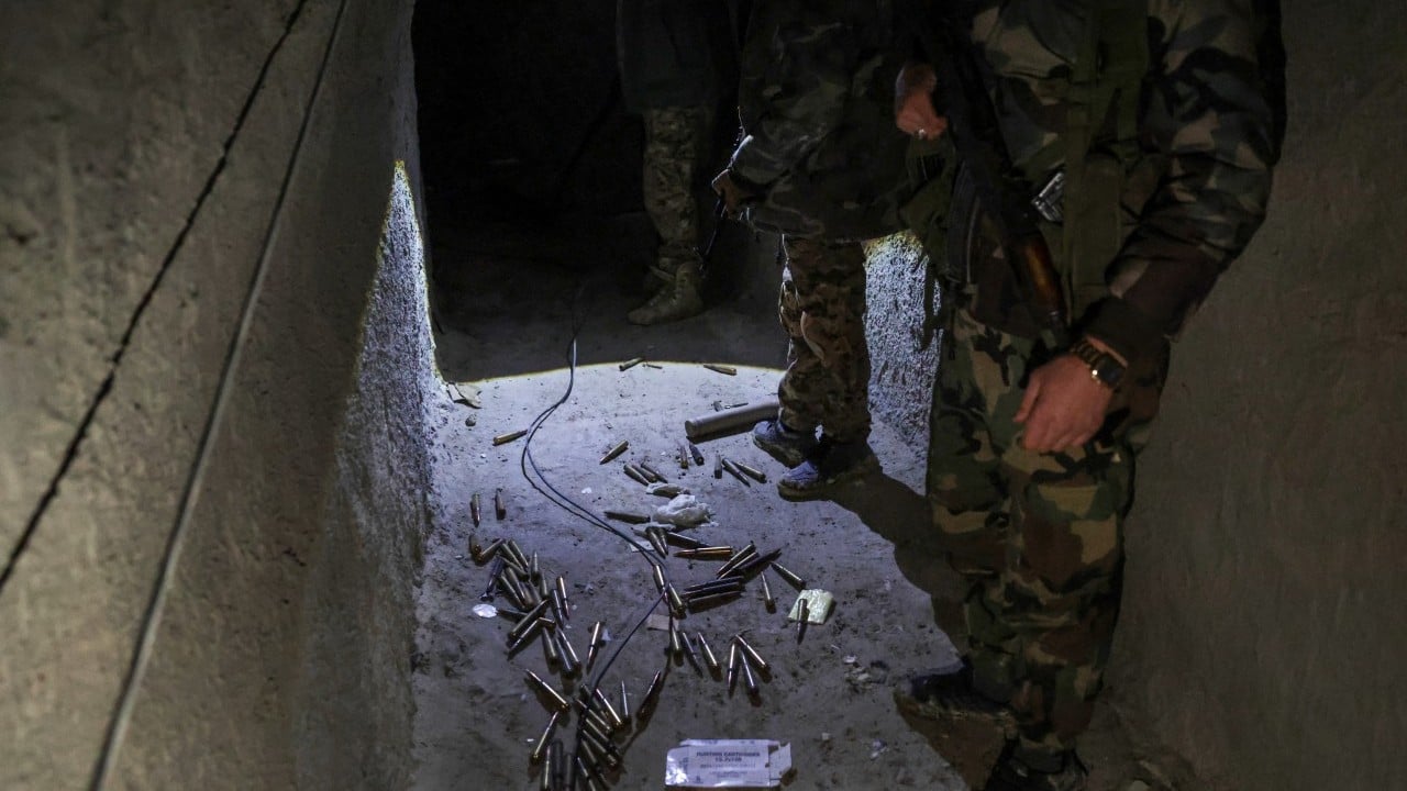 Foto - Teröristlerin kazdığı tünelden neler çıktı neler! Bu da Terör örgütü YPG metrosu