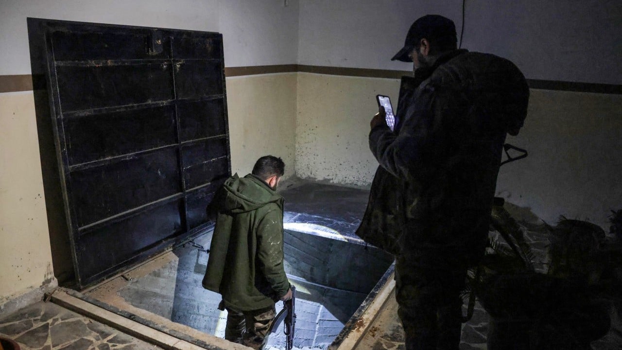 Foto - Teröristlerin kazdığı tünelden neler çıktı neler! Bu da Terör örgütü YPG metrosu