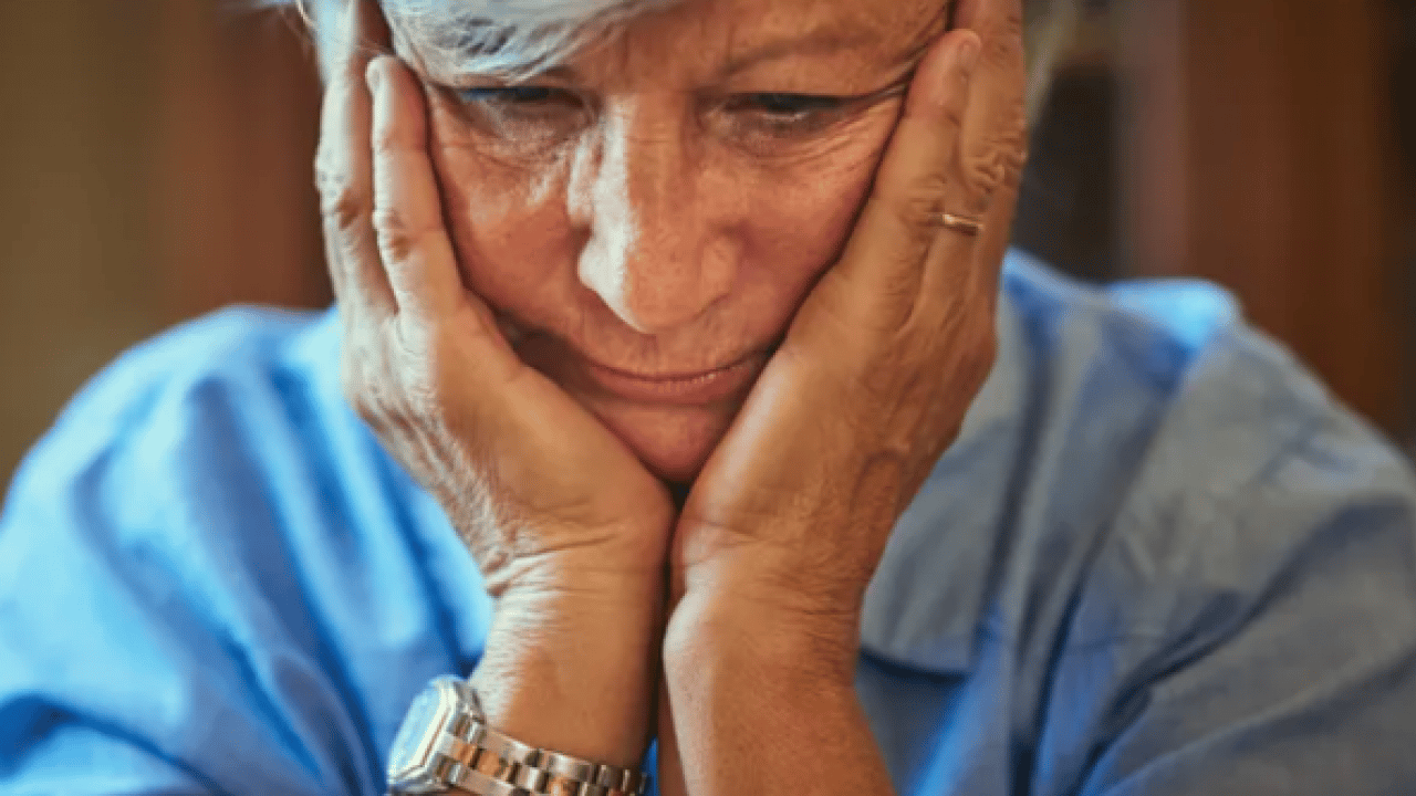 Ters köşe yapan araştırma: Alzheimer'ın ilk belirtisi unutkanlık değilmiş!