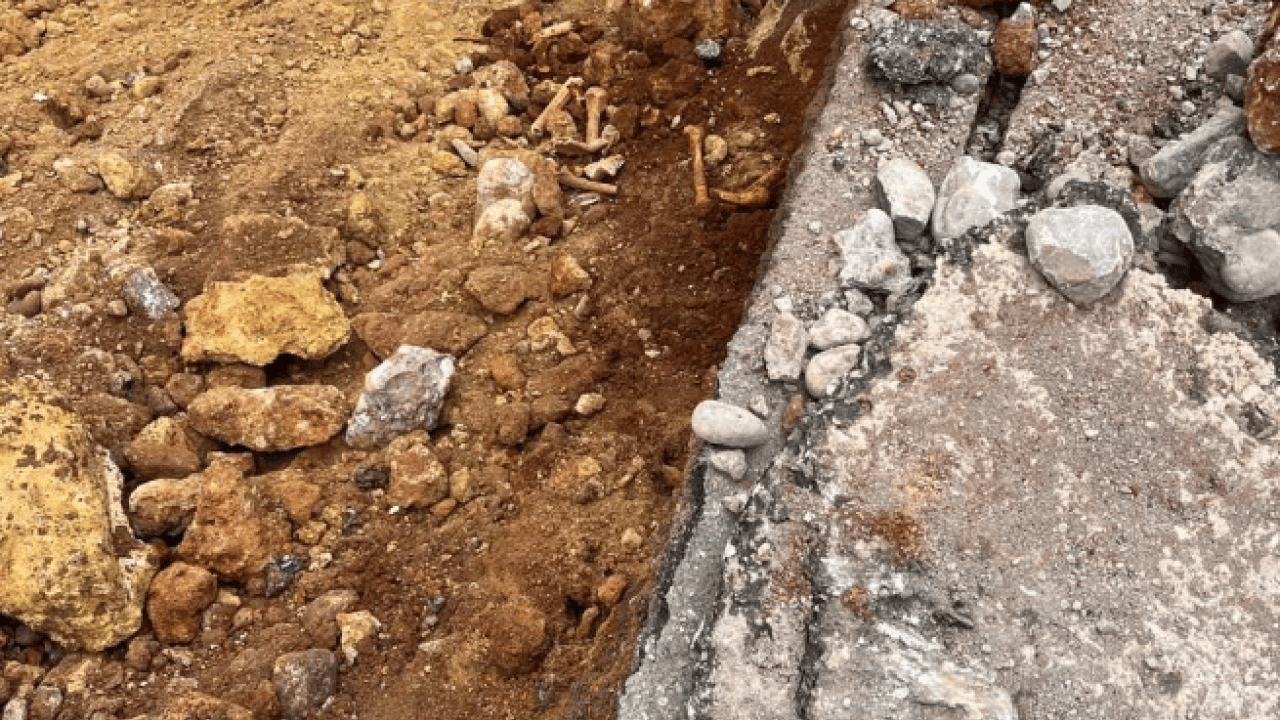 Foto - Tesadüfen fark edildi! Çalışmalar durduruldu polise haber verildi