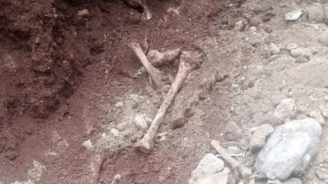 Foto - Tesadüfen fark edildi! Çalışmalar durduruldu polise haber verildi