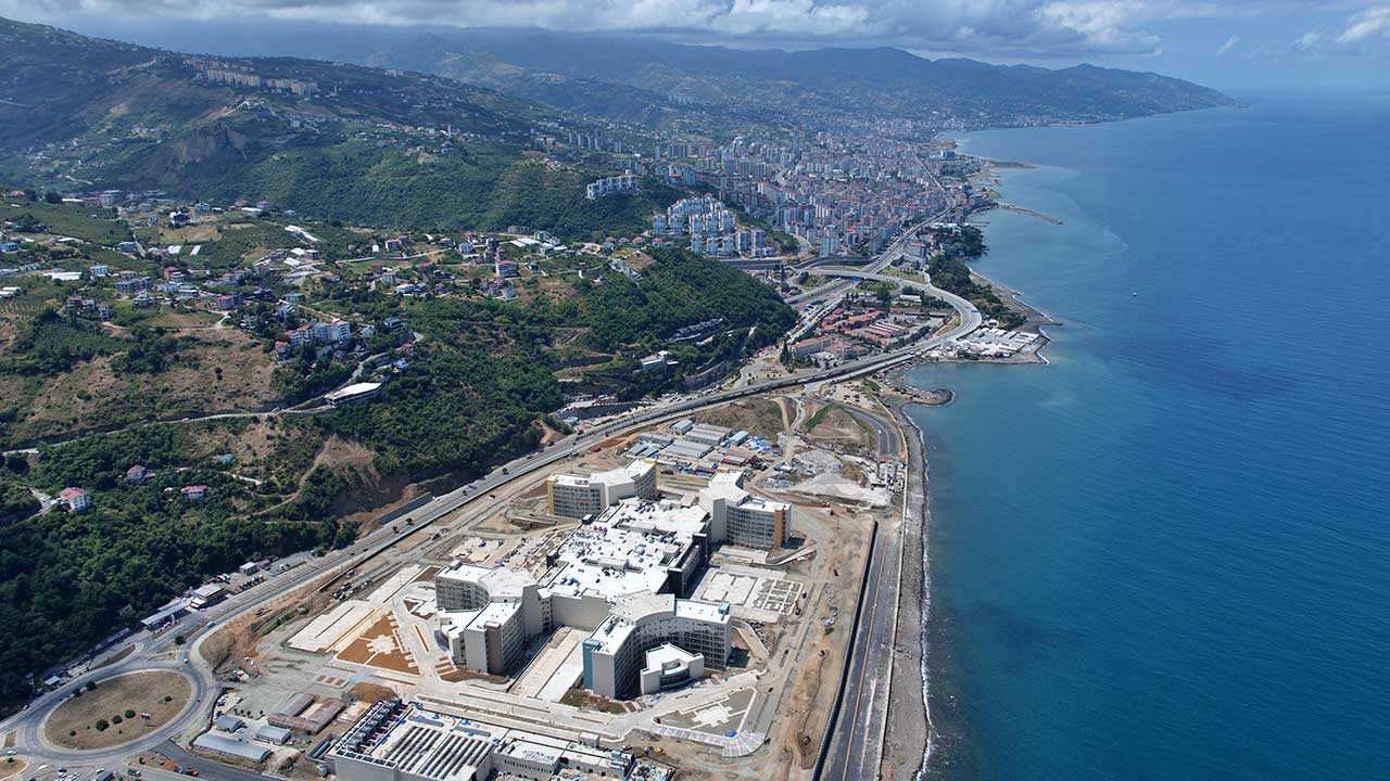 Foto - Teşekkürler Erdoğan! Trabzon'a yakışır dev eser