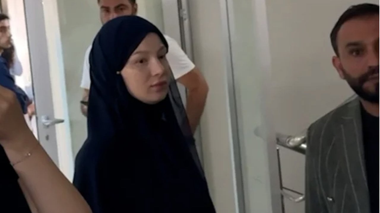 Foto - Tesettür istismarcısı Fatma Soydaş’ın tutuklamadan önceki son görüntüleri ortaya çıktı! Tavırları olay oldu