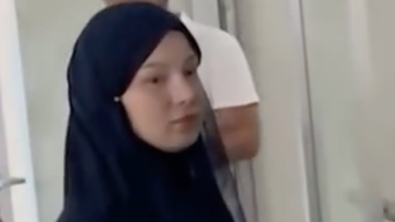 Foto - Tesettür istismarcısı Fatma Soydaş’ın tutuklamadan önceki son görüntüleri ortaya çıktı! Tavırları olay oldu
