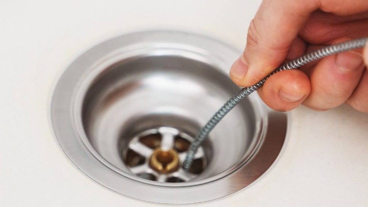 Foto - Tesisatçılar sır gibi saklıyordu! İşte tıkanan lavaboyu şipşak açan yöntem! Birçok kişinin evinde var: Su tesisatçısı sırrı