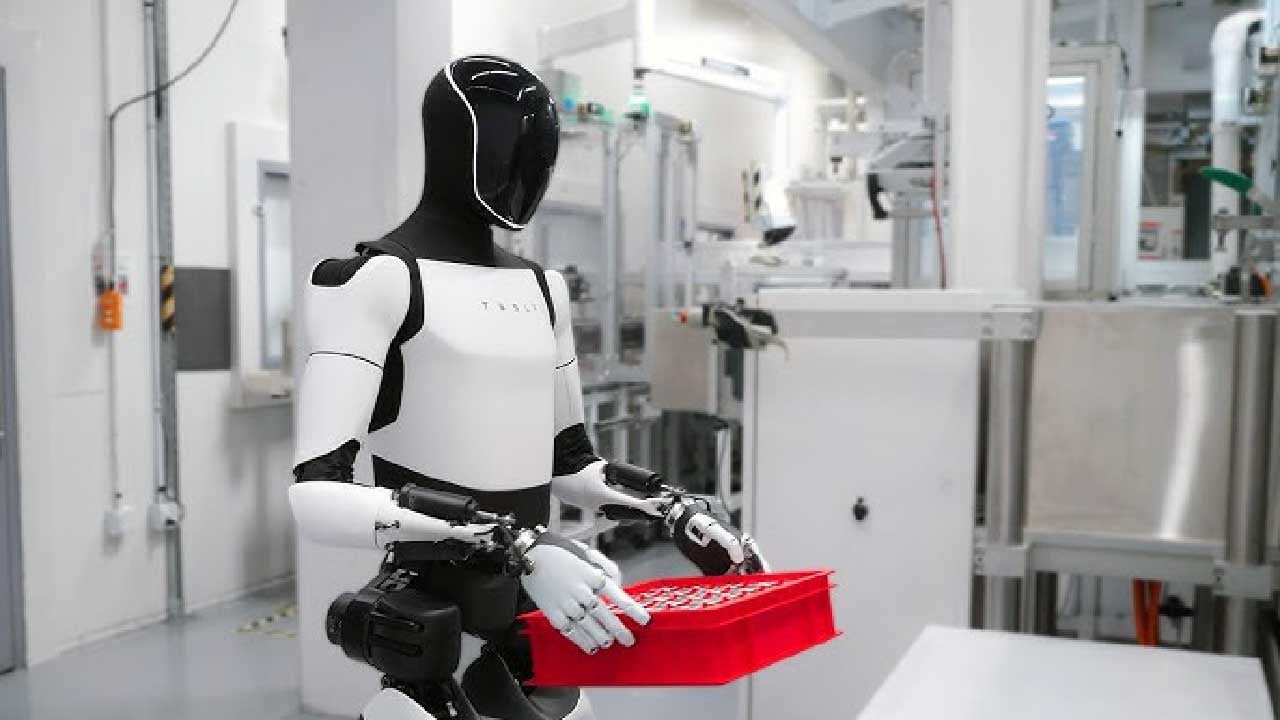 Foto - Tesla, insansı robotu Optimus için seri üretim bantları kurmaya başladı