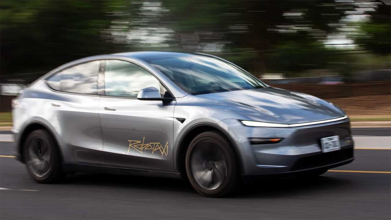 Foto - Tesla, robotaksiler için düğmeye bastı! Artı yanlarında insan yok