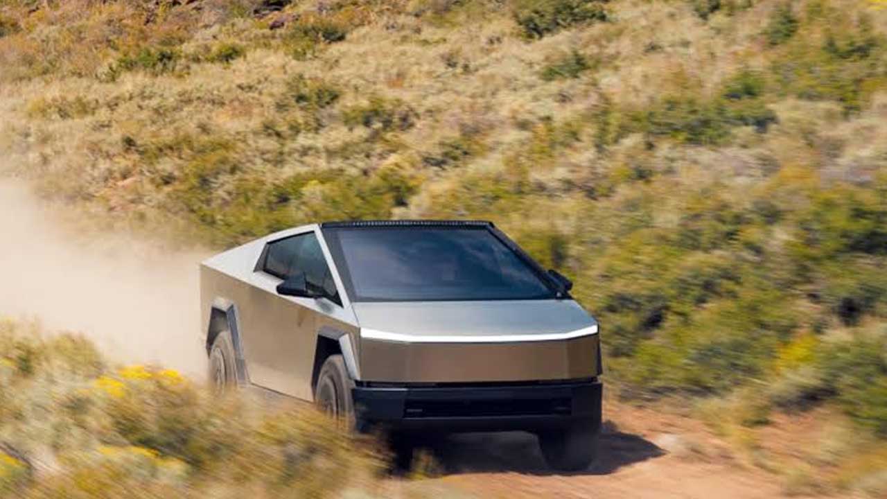 Foto - Tesla sahibine şok! Servis faturasını görünce inanamadı