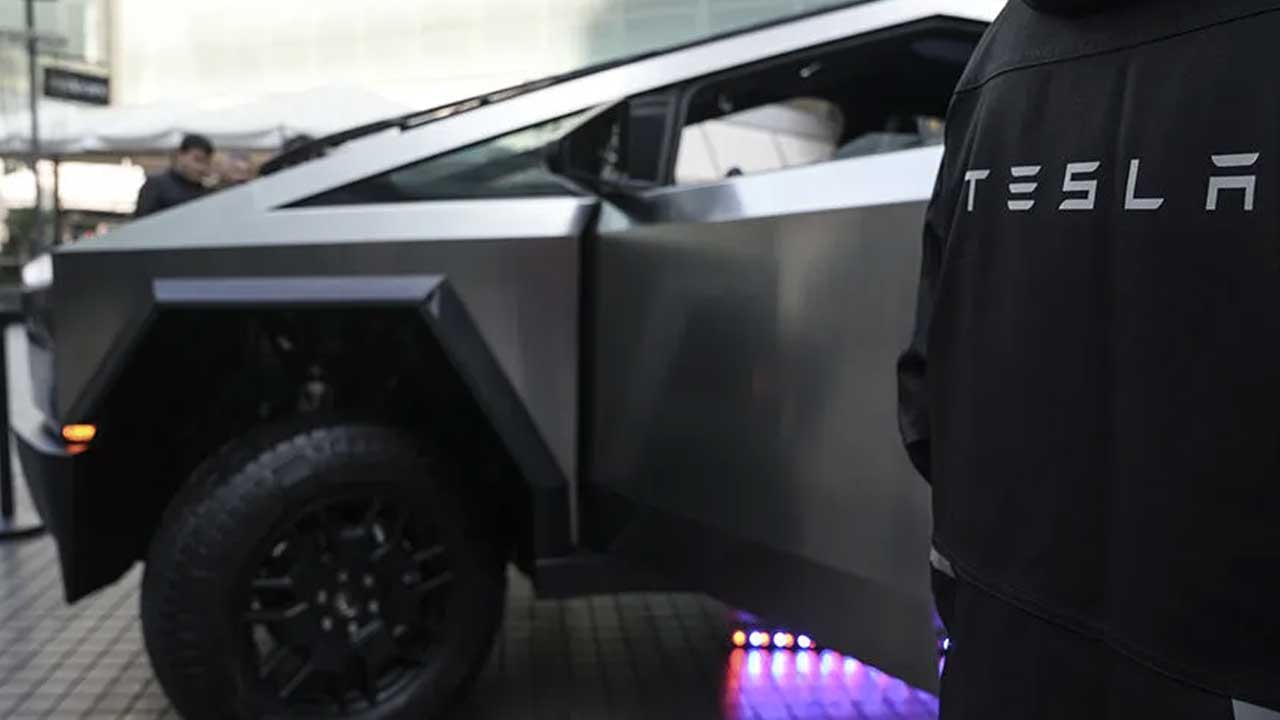 Foto - Tesla sahibine şok! Servis faturasını görünce inanamadı