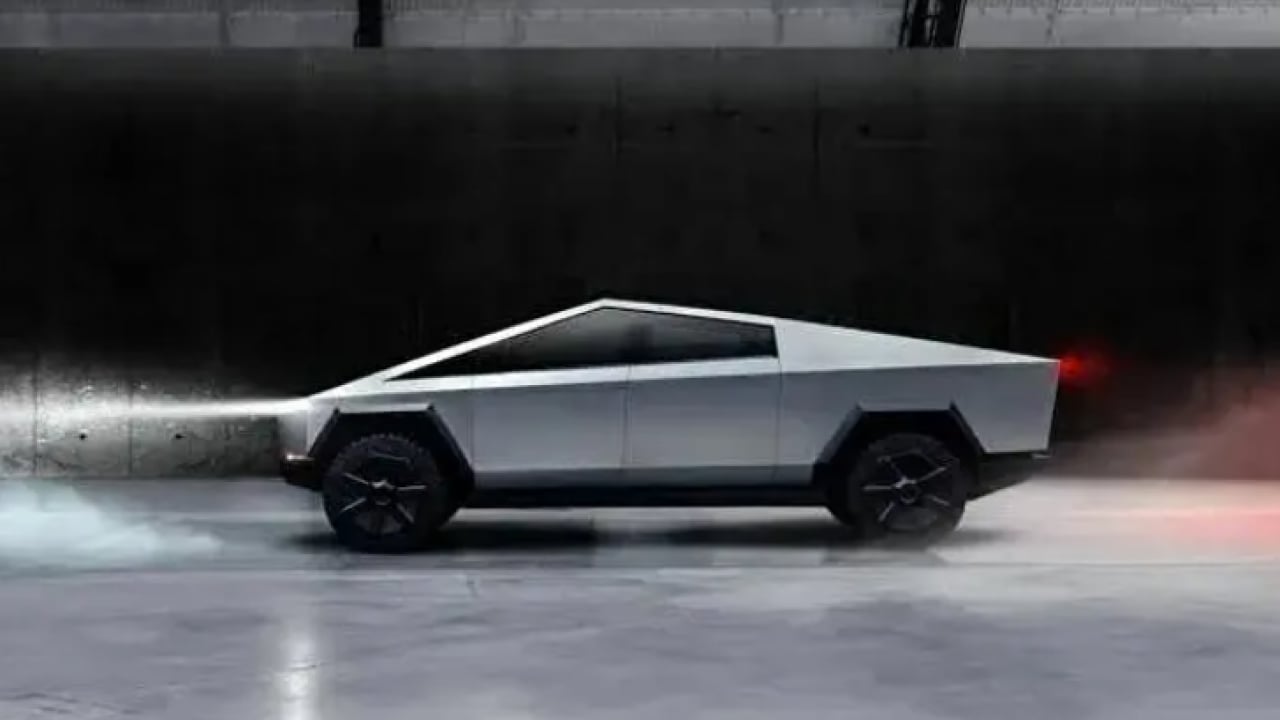 Foto - Tesla sürücüsüne büyük şok: Servis faturasını görünce gözlerine inanamadı!