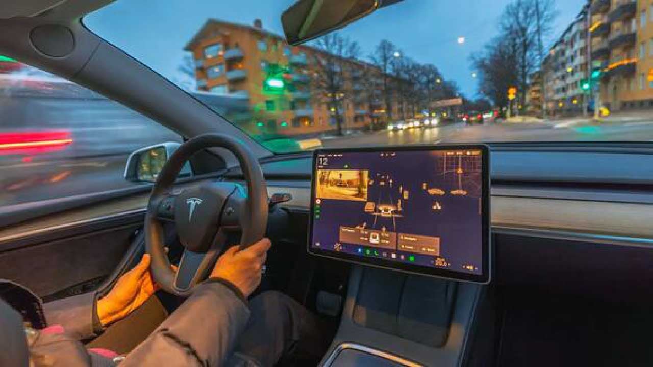 Foto - Tesla'nın mad max modu mercek altında! Soruşturma açıldı