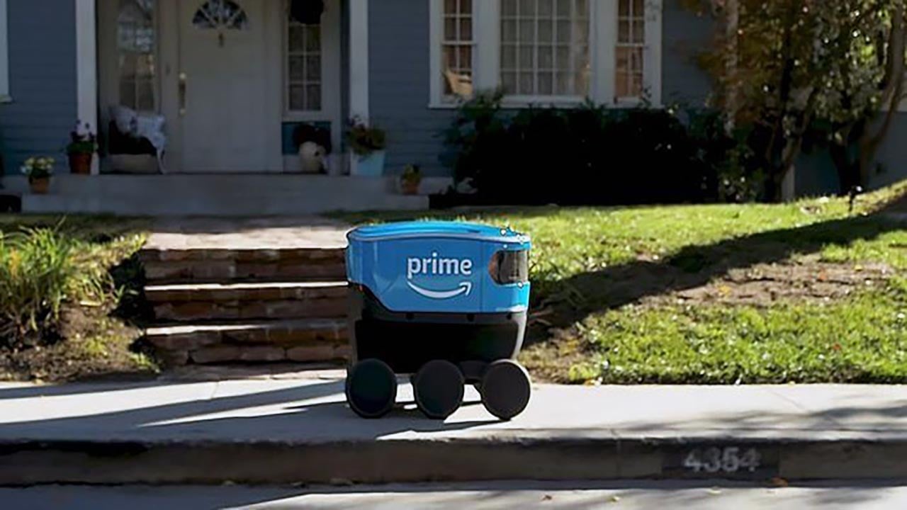 Foto - Teslimat robotları yaygınlaştı! İnsan ve robot arasında ilk dalaş başladı