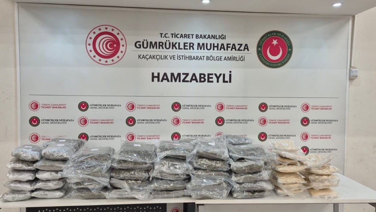 Foto - Ticaret Bakanlığı açıkladı! Gümrükler Muhafaza ekiplerinden zehir tacirlerine operasyon