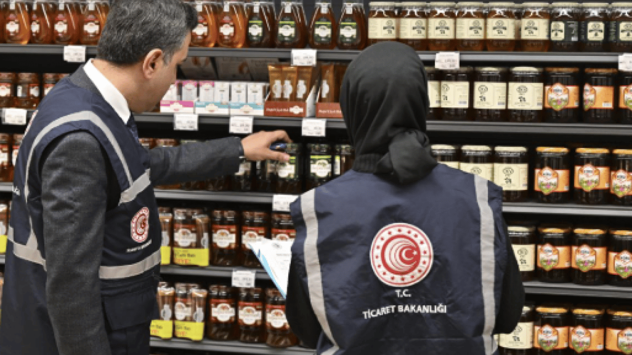 Foto - Ticaret Bakanlığı düğmeye bastı: 1258 işletmeye 389,5 milyon liralık ceza yağdı