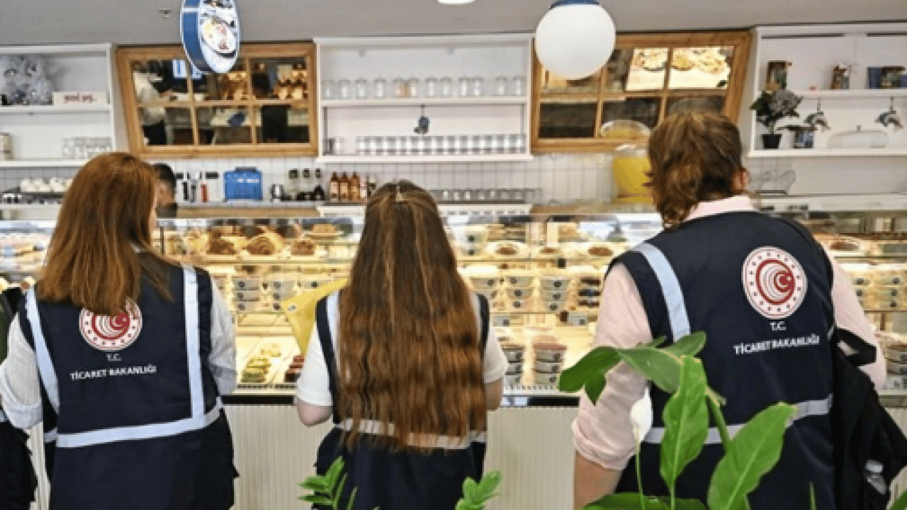 Foto - Ticaret Bakanlığı göz açtırmıyor! Bayram öncesi marketlerde hile denetimi